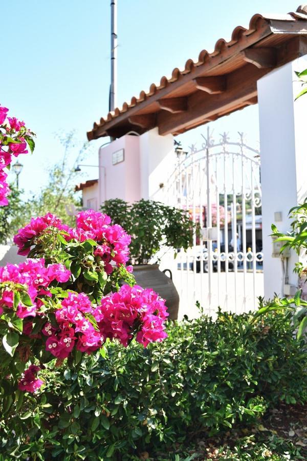 Tzivras Villa & Apartments Lassi  Buitenkant foto