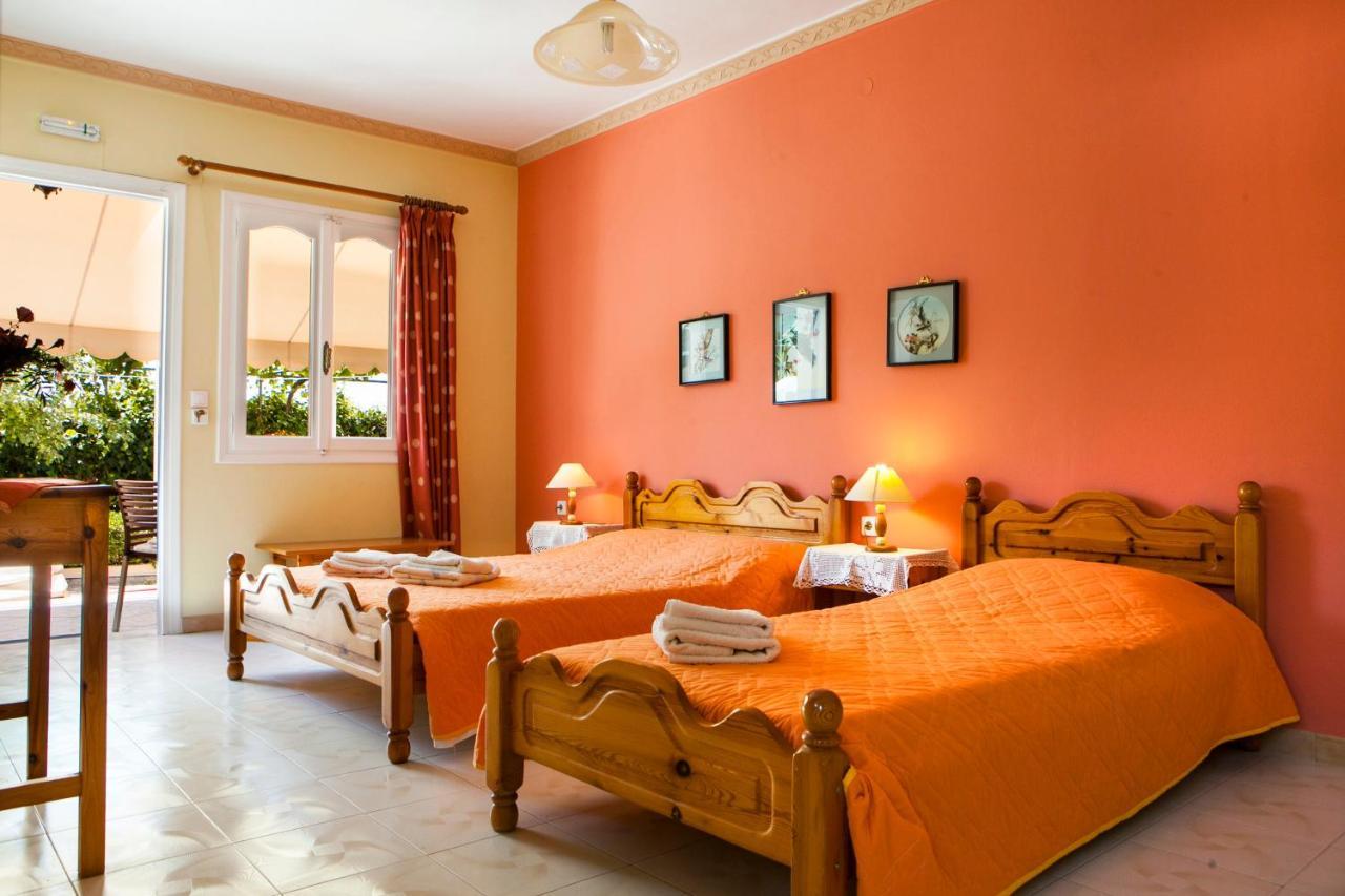 Tzivras Villa & Apartments Lassi  Kamer foto