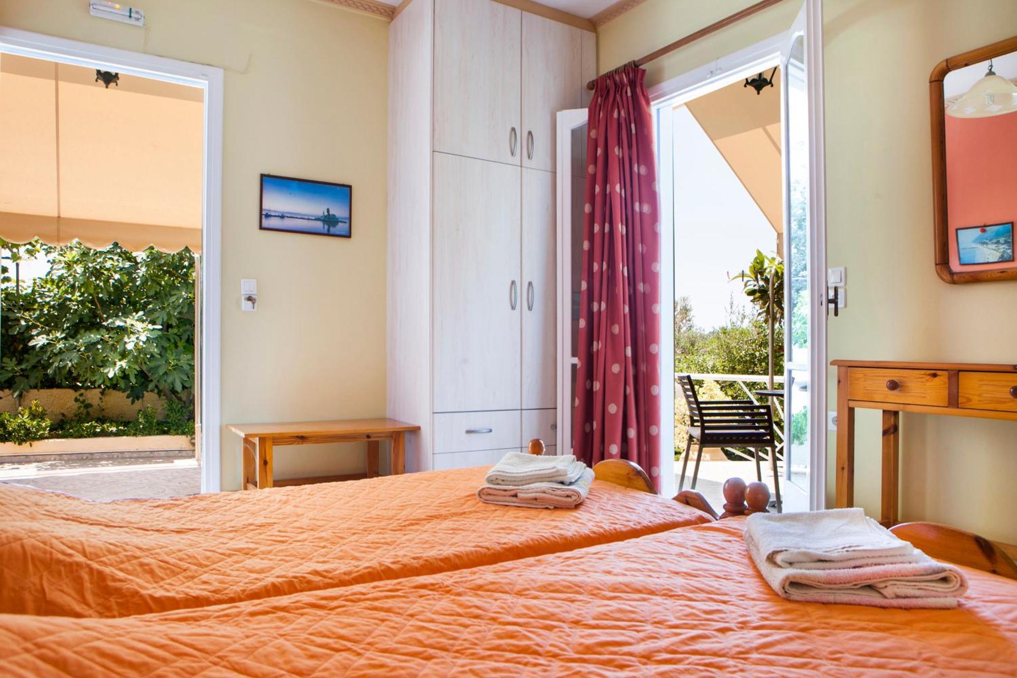Tzivras Villa & Apartments Lassi  Kamer foto